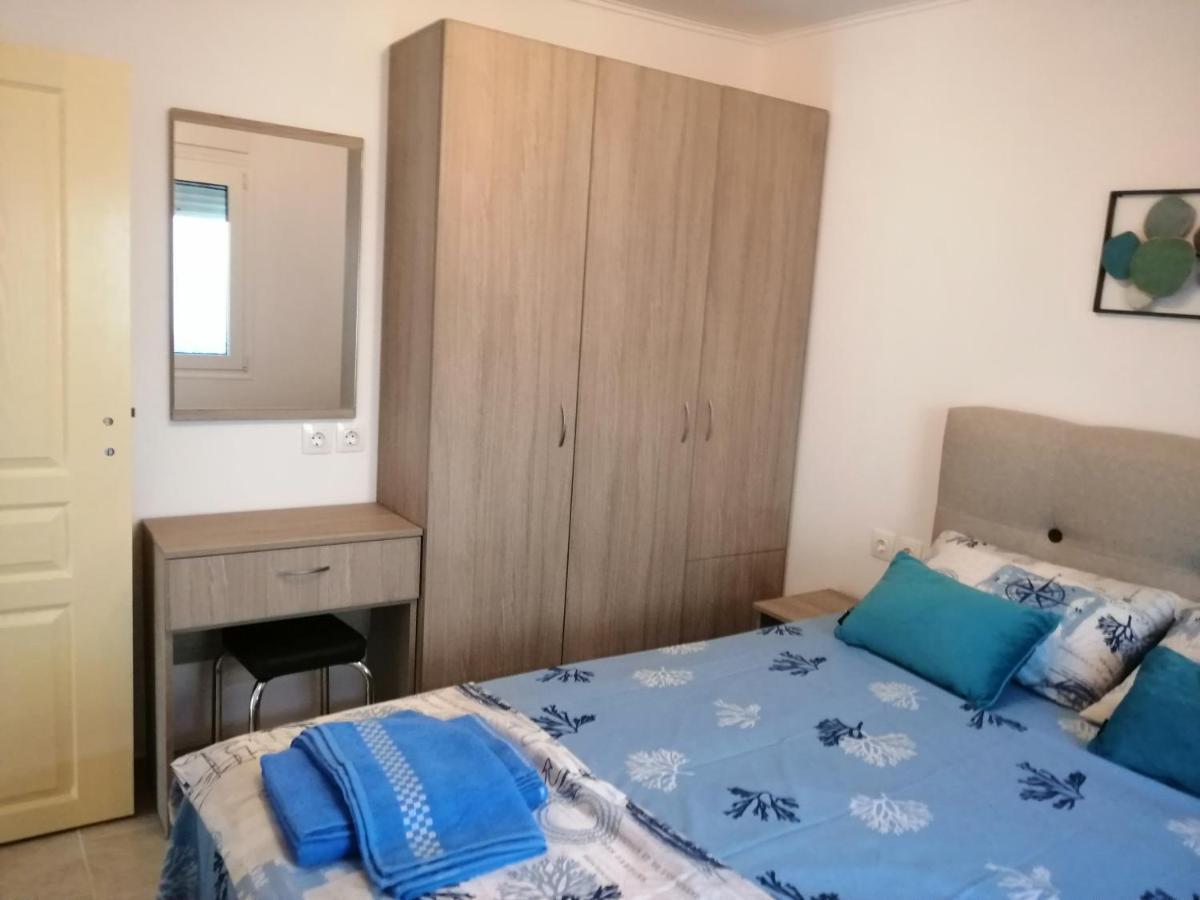 Villa Blue House Nea Kallikrateia Exteriér fotografie