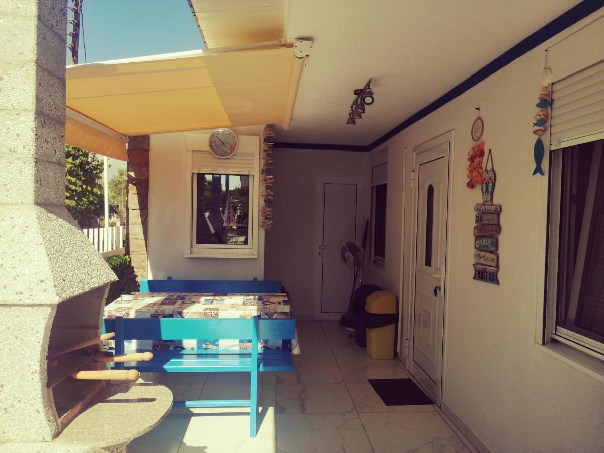 Villa Blue House Nea Kallikrateia Exteriér fotografie